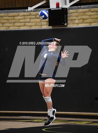 Thumbnail 2 in Marin Catholic vs. Branson photogallery.