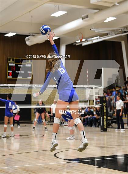 Thumbnail 2 in Marin Catholic vs. Branson photogallery.