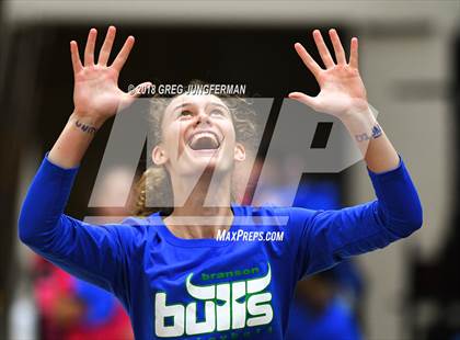 Thumbnail 3 in Marin Catholic vs. Branson photogallery.