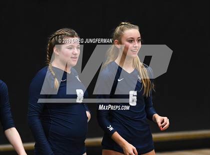 Thumbnail 3 in Marin Catholic vs. Branson photogallery.