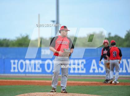 Thumbnail 3 in Palmetto vs. Leon (IMG National Classic) photogallery.