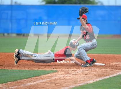 Thumbnail 2 in Palmetto vs. Leon (IMG National Classic) photogallery.