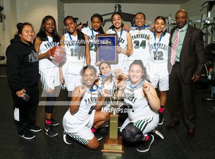 Thumbnail 1 in Jefferson vs. Gardena (CIF LACS D3 Final) photogallery.