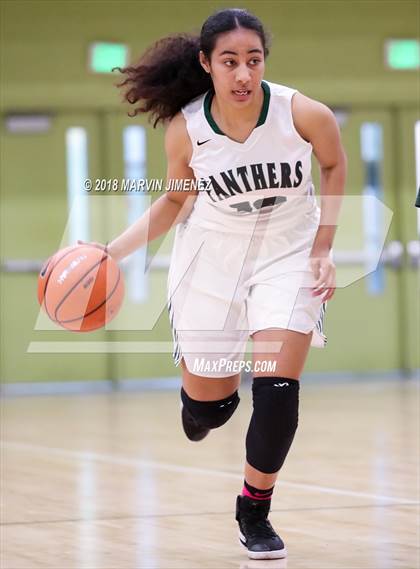 Thumbnail 2 in Jefferson vs. Gardena (CIF LACS D3 Final) photogallery.