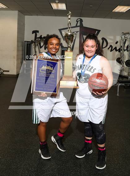 Thumbnail 1 in Jefferson vs. Gardena (CIF LACS D3 Final) photogallery.