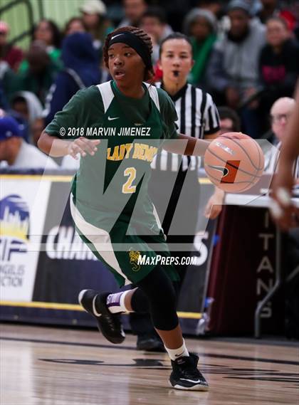 Thumbnail 1 in Jefferson vs. Gardena (CIF LACS D3 Final) photogallery.