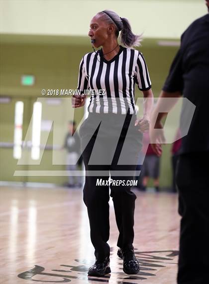 Thumbnail 3 in Jefferson vs. Gardena (CIF LACS D3 Final) photogallery.