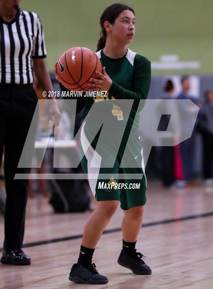 Thumbnail 1 in Jefferson vs. Gardena (CIF LACS D3 Final) photogallery.