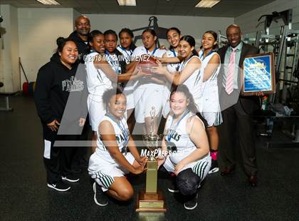 Thumbnail 3 in Jefferson vs. Gardena (CIF LACS D3 Final) photogallery.