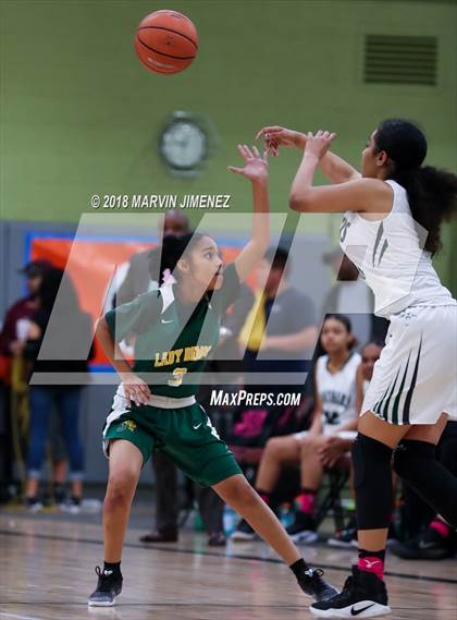 Thumbnail 1 in Jefferson vs. Gardena (CIF LACS D3 Final) photogallery.