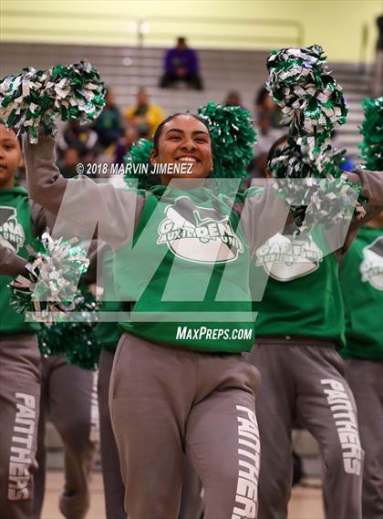 Thumbnail 2 in Jefferson vs. Gardena (CIF LACS D3 Final) photogallery.