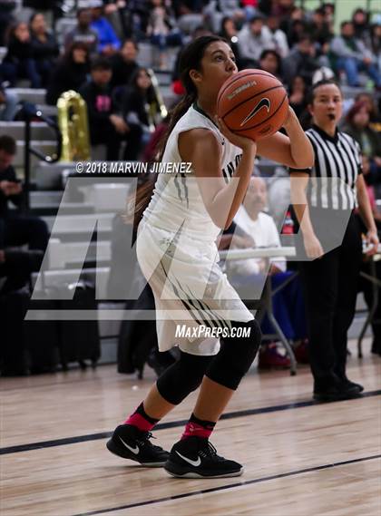 Thumbnail 1 in Jefferson vs. Gardena (CIF LACS D3 Final) photogallery.