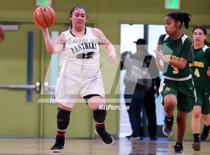 Thumbnail 3 in Jefferson vs. Gardena (CIF LACS D3 Final) photogallery.