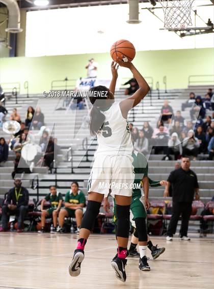 Thumbnail 3 in Jefferson vs. Gardena (CIF LACS D3 Final) photogallery.