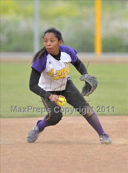 Thumbnail 1 in McClatchy vs. Armijo (River City Tournament) photogallery.