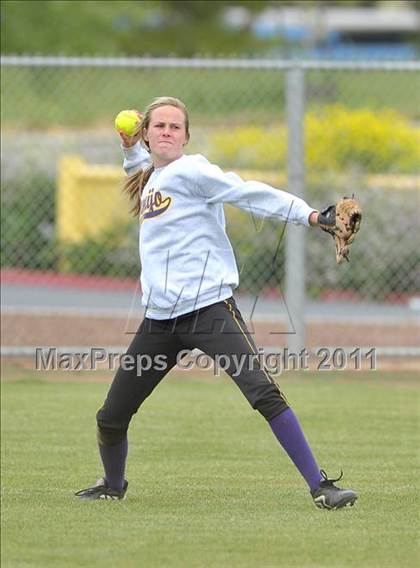 Thumbnail 1 in McClatchy vs. Armijo (River City Tournament) photogallery.