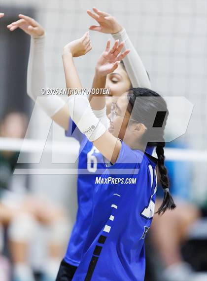 Thumbnail 2 in Grace Christian vs Fayetteville Christian (Warrior Fall Showcase) photogallery.