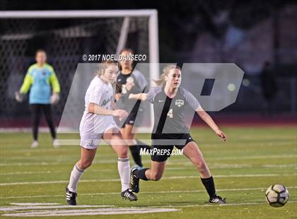 Thumbnail 3 in Mountain View vs. Saint Francis photogallery.