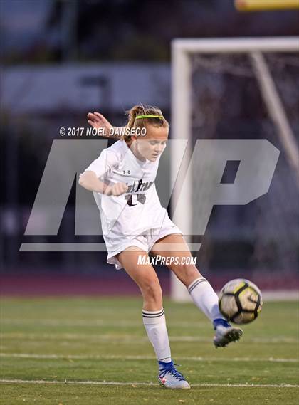 Thumbnail 2 in Mountain View vs. Saint Francis photogallery.
