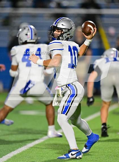 Thumbnail 3 in Centennial @ Georgetown (UIL 5A D1 Football Bi-District) photogallery.