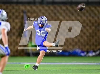 Thumbnail 2 in Centennial @ Georgetown (UIL 5A D1 Football Bi-District) photogallery.