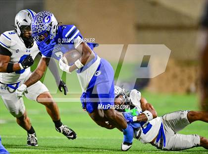 Thumbnail 2 in Centennial @ Georgetown (UIL 5A D1 Football Bi-District) photogallery.