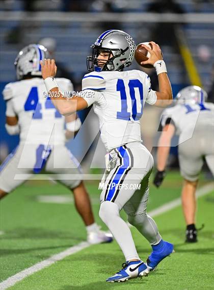 Thumbnail 2 in Centennial @ Georgetown (UIL 5A D1 Football Bi-District) photogallery.