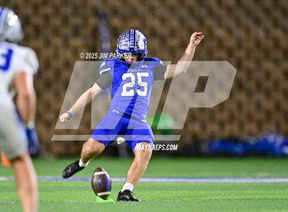 Thumbnail 2 in Centennial @ Georgetown (UIL 5A D1 Football Bi-District) photogallery.