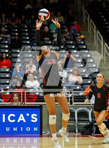 Thumbnail 3 in Fulshear vs. Lovejoy (UIL 5A Volleyball Semi-Final) photogallery.
