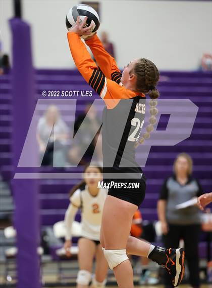 Thumbnail 1 in Fisher vs Amanda-Clearcreek (Bloom-Carroll Preview) photogallery.