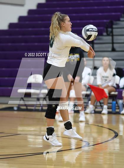 Thumbnail 1 in Fisher vs Amanda-Clearcreek (Bloom-Carroll Preview) photogallery.