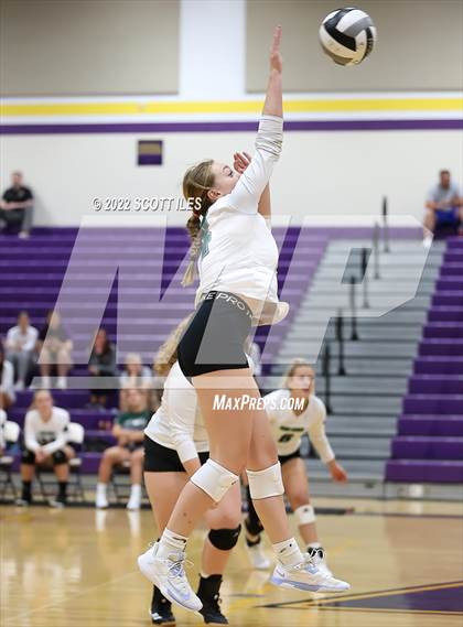 Thumbnail 3 in Fisher vs Amanda-Clearcreek (Bloom-Carroll Preview) photogallery.