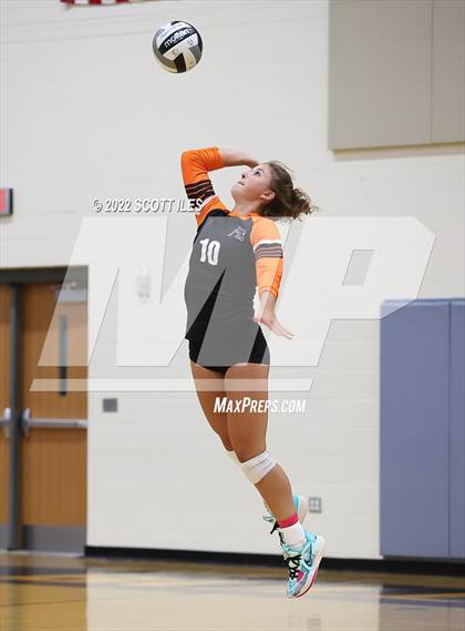 Thumbnail 2 in Fisher vs Amanda-Clearcreek (Bloom-Carroll Preview) photogallery.