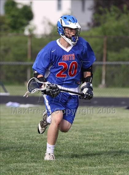 Thumbnail 2 in Grand Island vs Williamsville South (Section 6 Class B 1st round) photogallery.