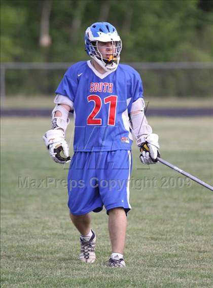 Thumbnail 3 in Grand Island vs Williamsville South (Section 6 Class B 1st round) photogallery.