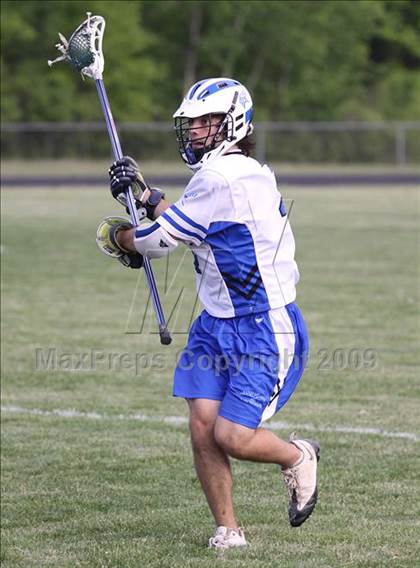Thumbnail 1 in Grand Island vs Williamsville South (Section 6 Class B 1st round) photogallery.
