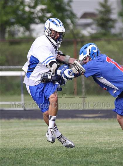 Thumbnail 3 in Grand Island vs Williamsville South (Section 6 Class B 1st round) photogallery.