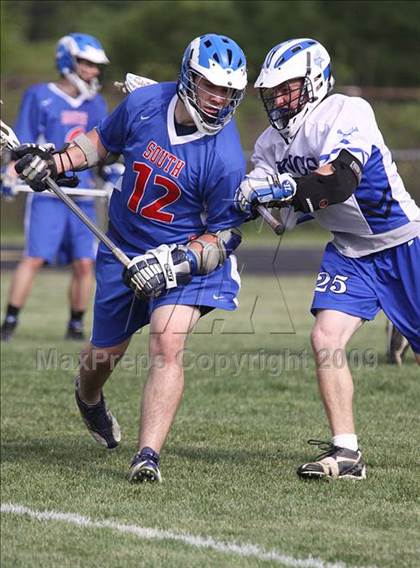 Thumbnail 3 in Grand Island vs Williamsville South (Section 6 Class B 1st round) photogallery.