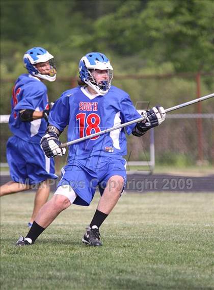 Thumbnail 3 in Grand Island vs Williamsville South (Section 6 Class B 1st round) photogallery.