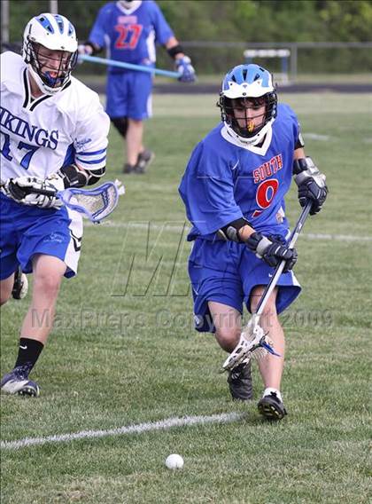 Thumbnail 1 in Grand Island vs Williamsville South (Section 6 Class B 1st round) photogallery.