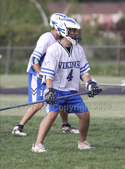 Thumbnail 2 in Grand Island vs Williamsville South (Section 6 Class B 1st round) photogallery.
