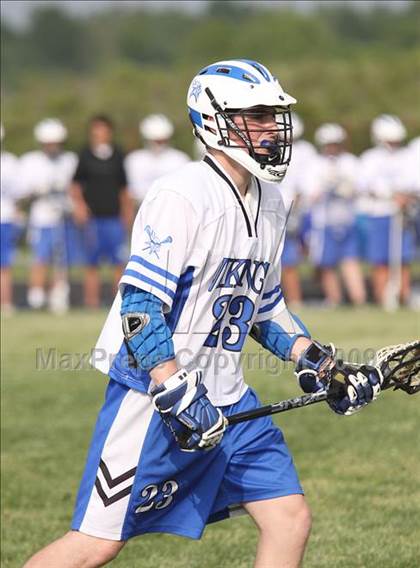 Thumbnail 2 in Grand Island vs Williamsville South (Section 6 Class B 1st round) photogallery.
