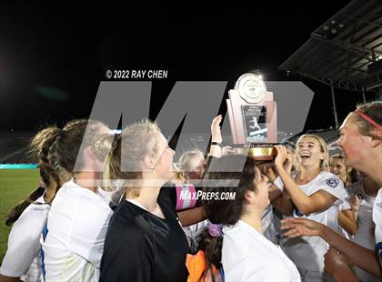 Thumbnail 2 in Broomfield vs. Grandview (CHSAA 5A Championship) photogallery.