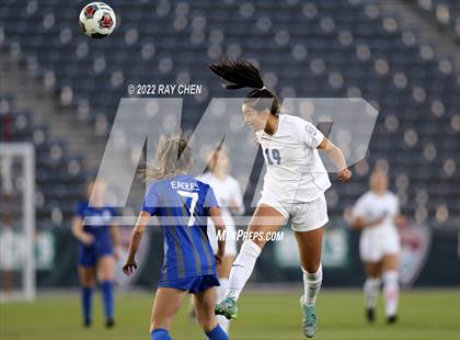 Thumbnail 2 in Broomfield vs. Grandview (CHSAA 5A Championship) photogallery.