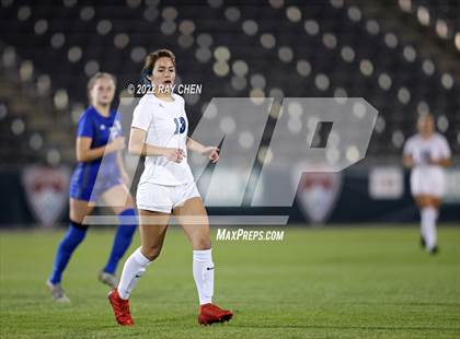 Thumbnail 3 in Broomfield vs. Grandview (CHSAA 5A Championship) photogallery.