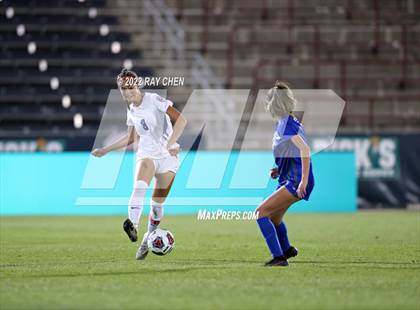 Thumbnail 2 in Broomfield vs. Grandview (CHSAA 5A Championship) photogallery.