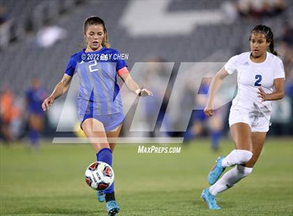 Thumbnail 3 in Broomfield vs. Grandview (CHSAA 5A Championship) photogallery.