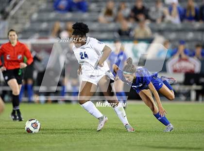 Thumbnail 3 in Broomfield vs. Grandview (CHSAA 5A Championship) photogallery.