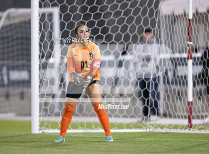 Thumbnail 1 in Broomfield vs. Grandview (CHSAA 5A Championship) photogallery.