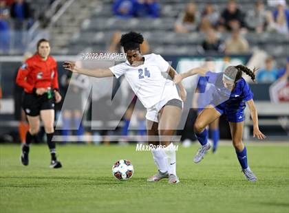 Thumbnail 2 in Broomfield vs. Grandview (CHSAA 5A Championship) photogallery.